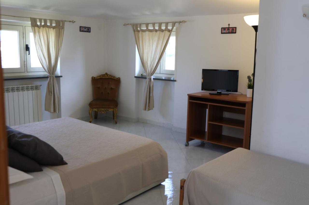 Pollena Trocchia B&B Privileged מראה חיצוני תמונה